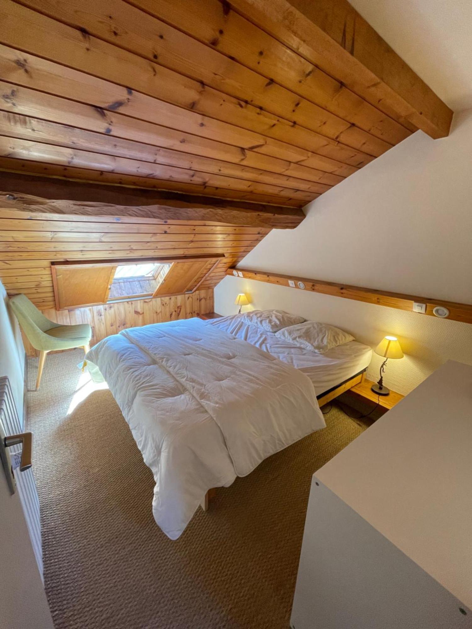 Le Chal Heureux Bel Appartement Dans Vieille Ferme De Montagne Renovee Les Orres Exterior foto